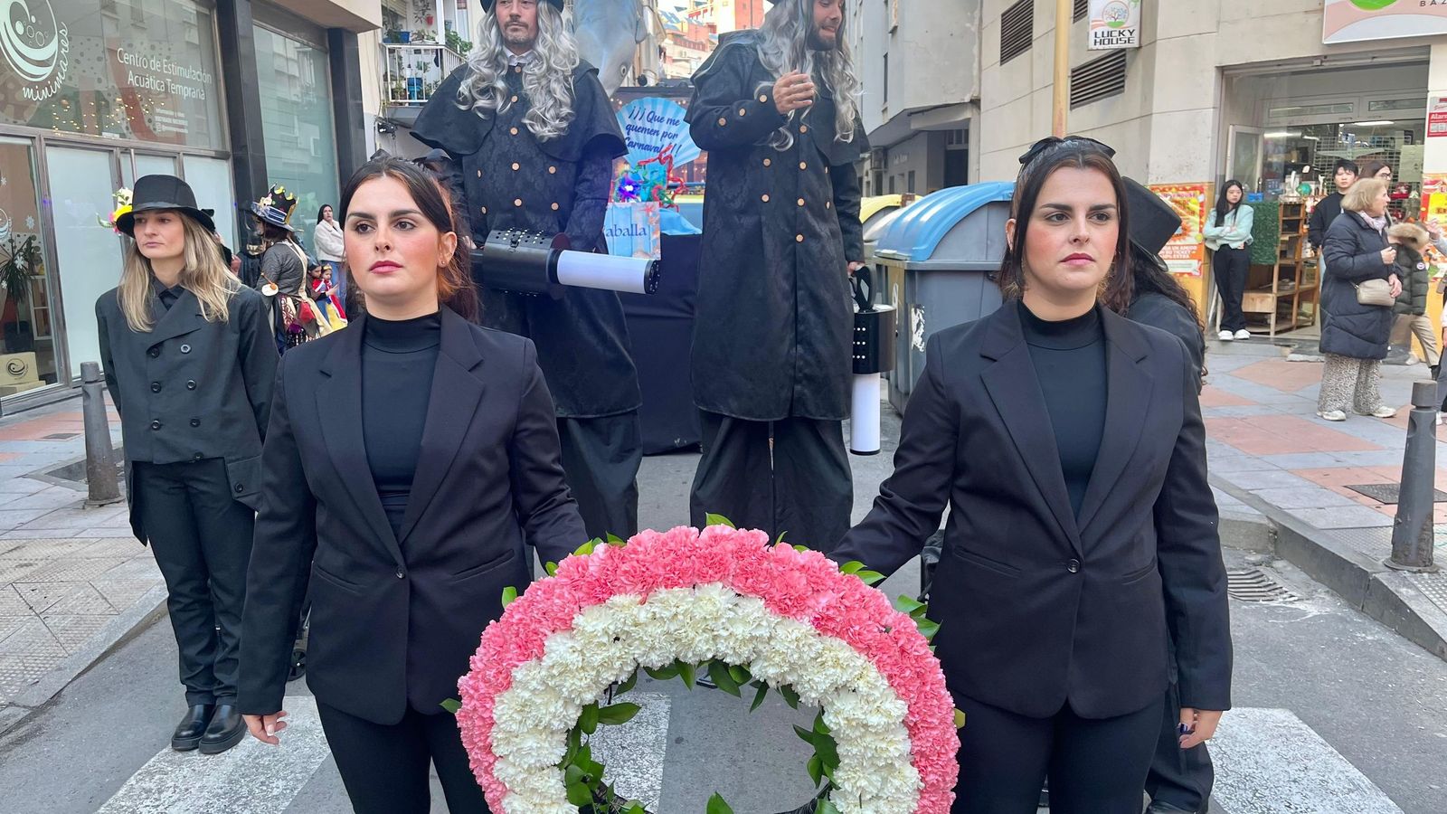 El cortejo fúnebre de la caballa