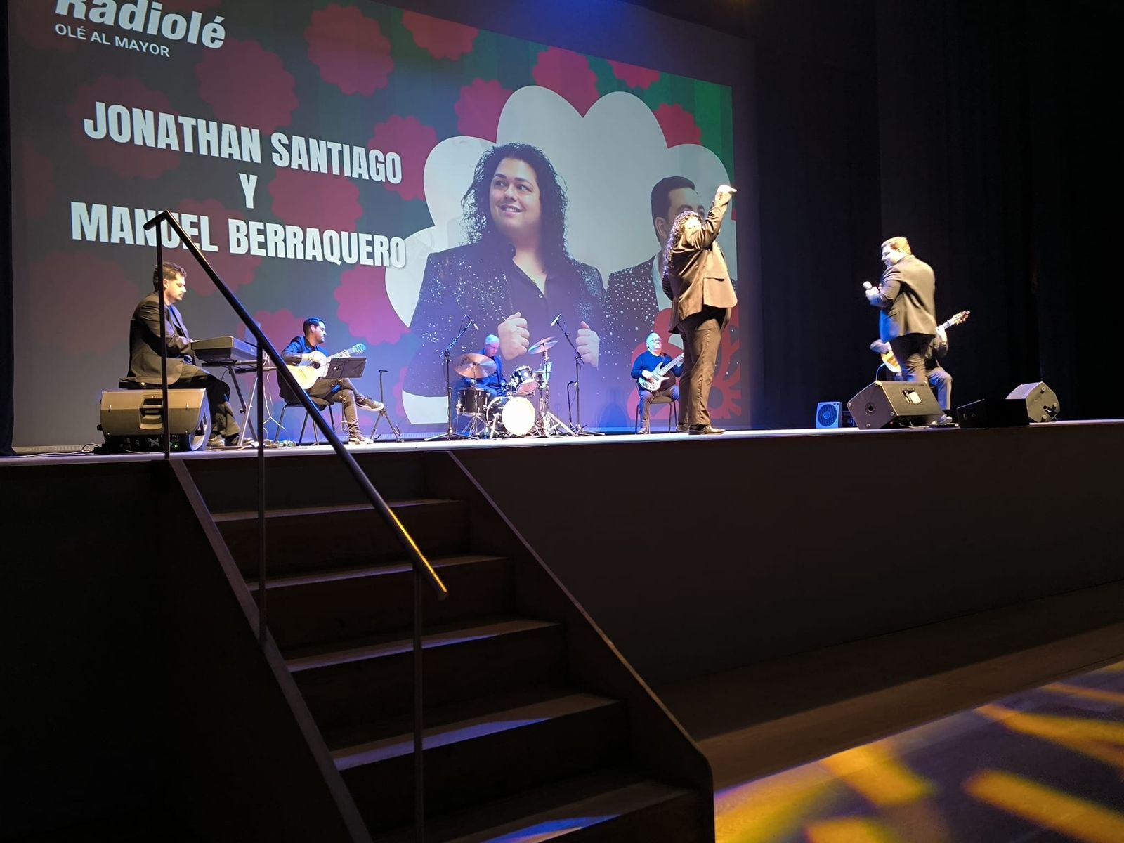 Radiolé vuelve a encender el Revellín en una noche entregada al flamenco