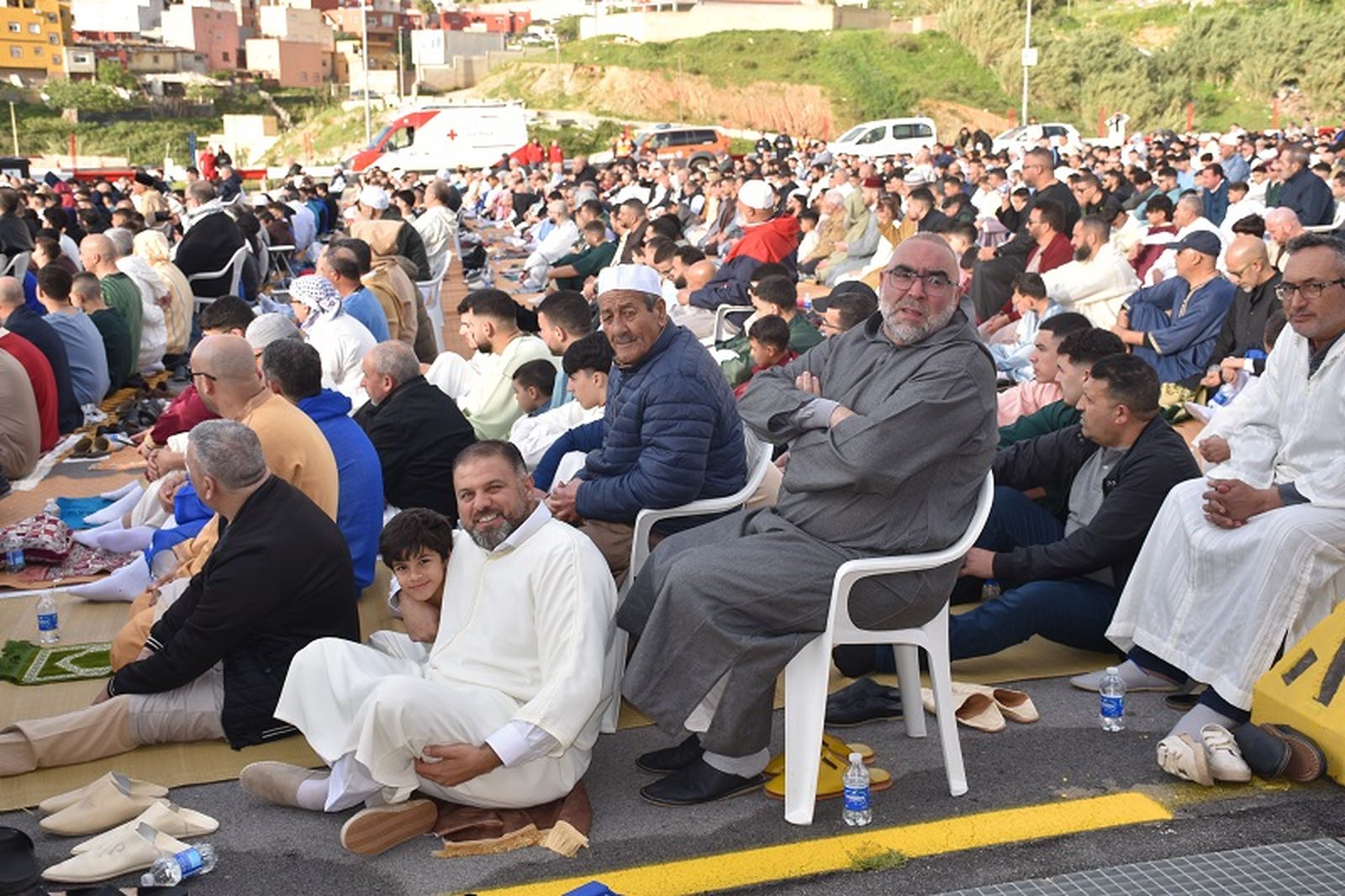 La comunidad musulmana de Ceuta celebra el fin del Ramadán. / FOTO NICOL'S