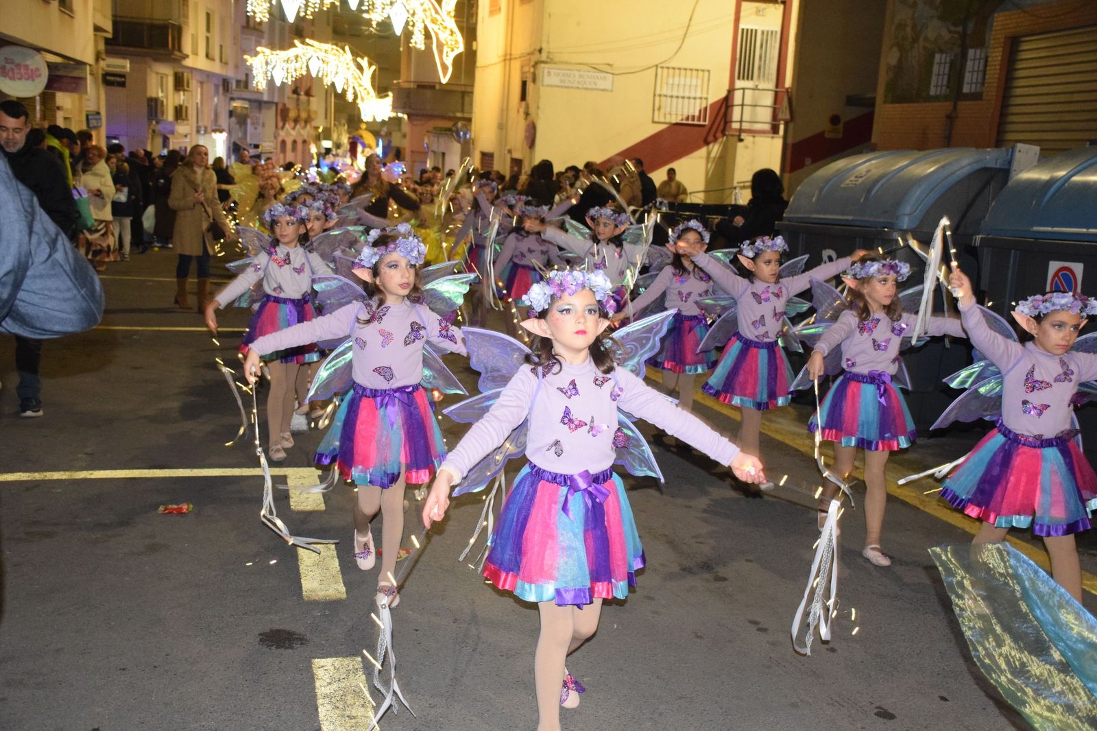 Los ceutíes se emocionan con la llegada de los Reyes Magos