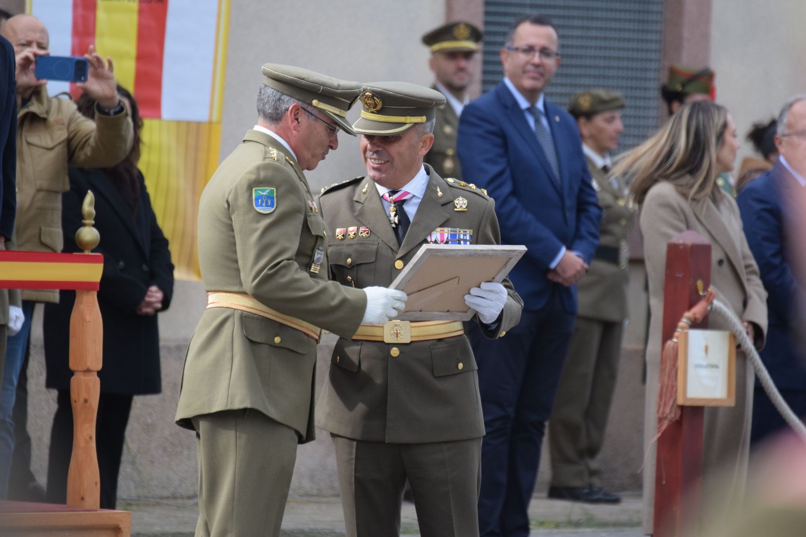 El Ramix-30 celebra Santa Bárbara con una ceremonia marcada por los homenajes y la tradición artillera
