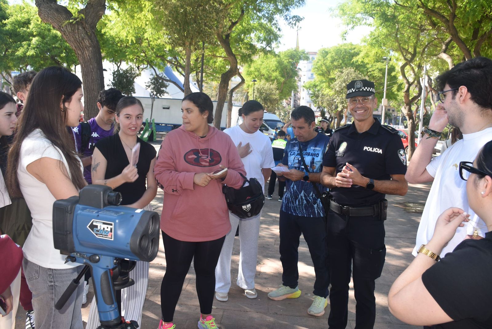 La Policía Local deslumbra a los pequeños de varios centros escolares