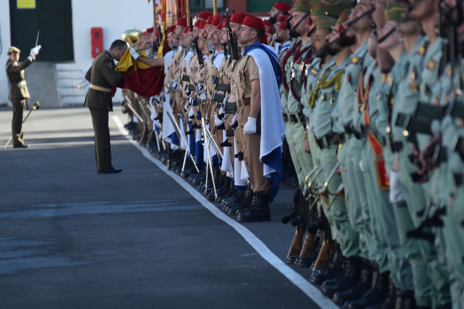 Regulares se viste de gala en honor de la Patrona de Infantería