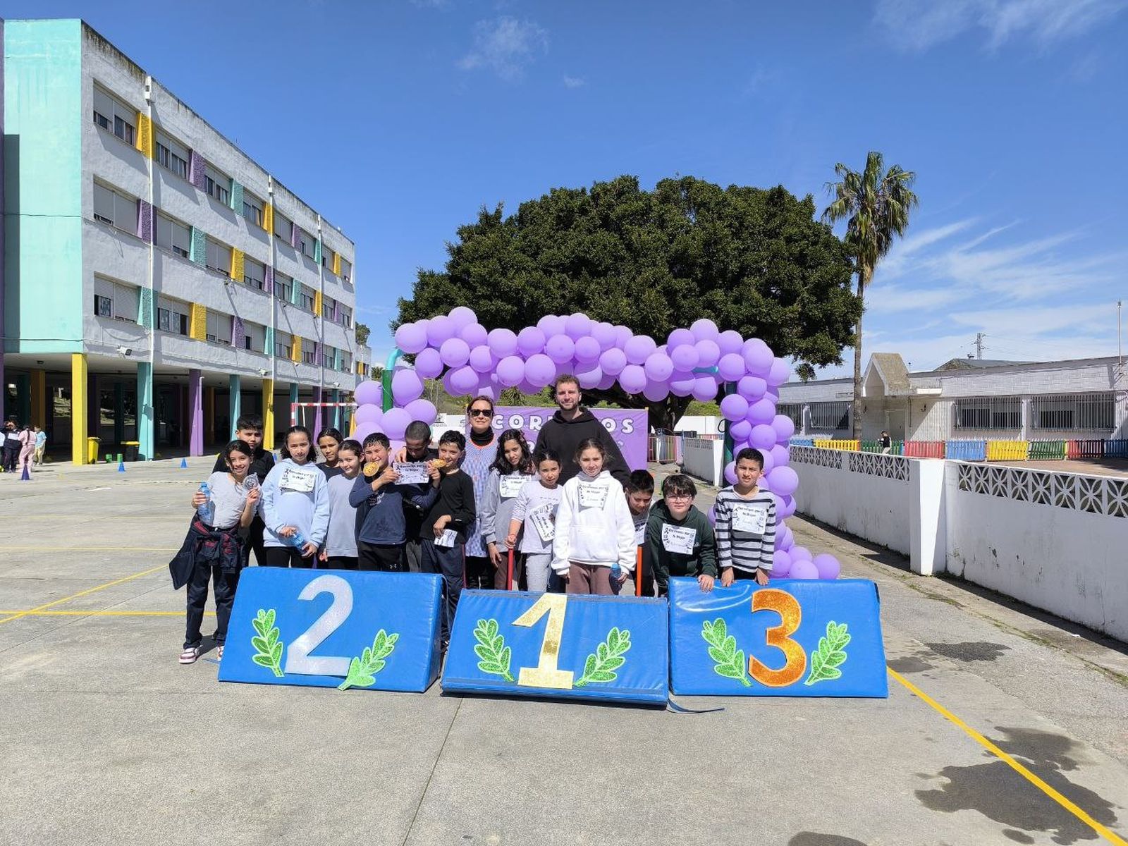 El 'Rey Juan Carlos I' corre por la igualdad