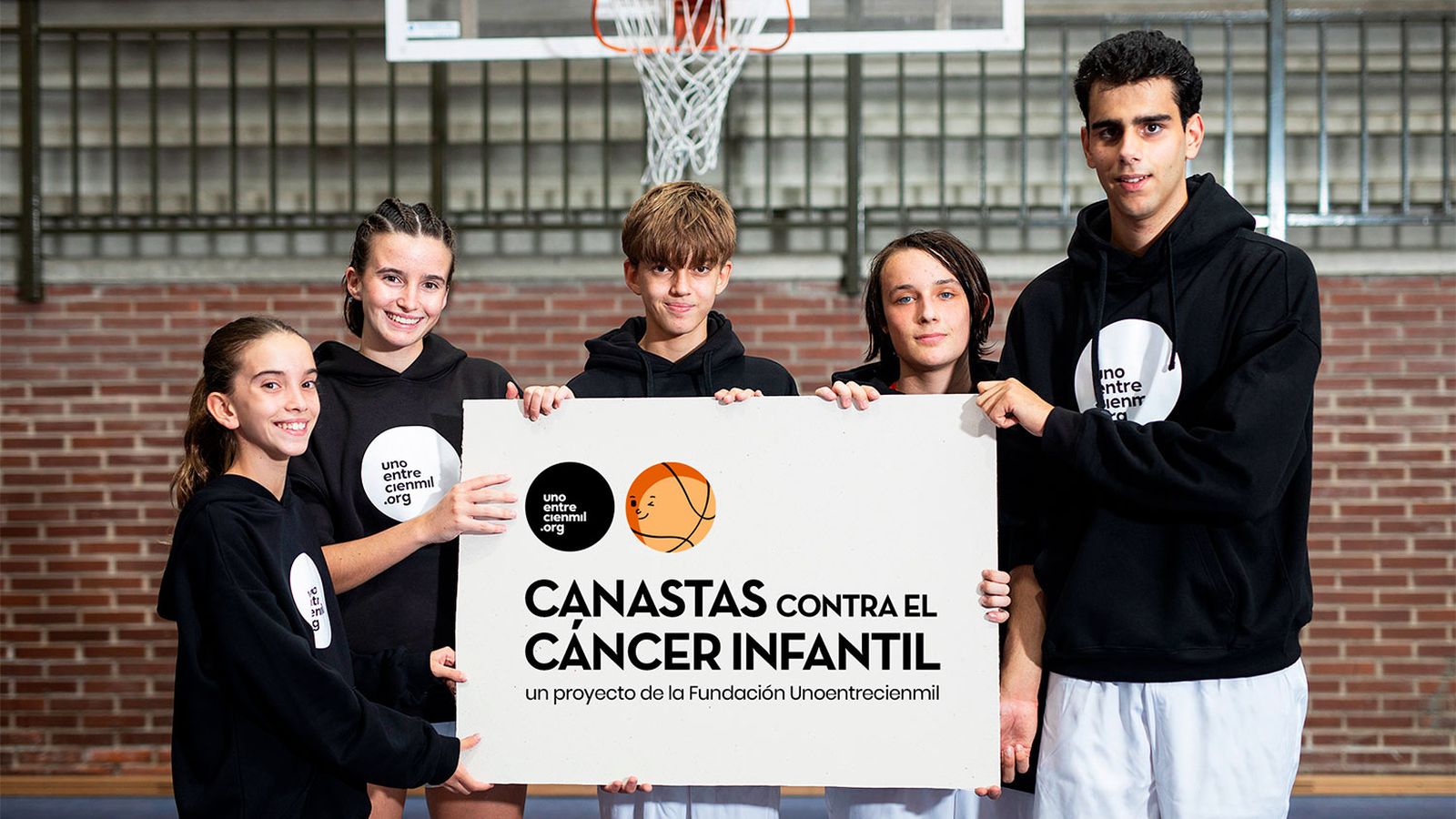 Campaña 'Canastas Contra el Cáncer Infantil' de la Fundación Unoentrecienmil