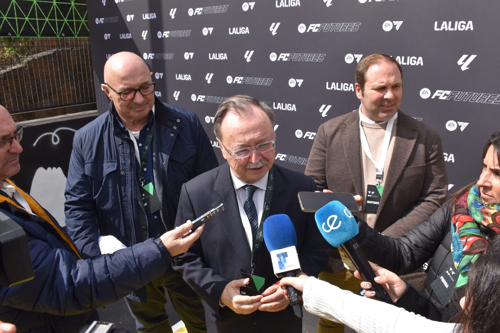 El Sarchal estrena una cancha de fútbol diseñada con la “identidad de Ceuta”