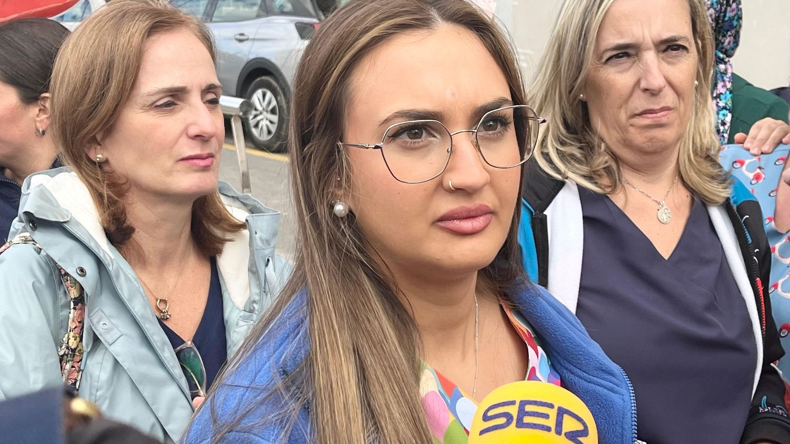 Lourdes Tineo, en primer término