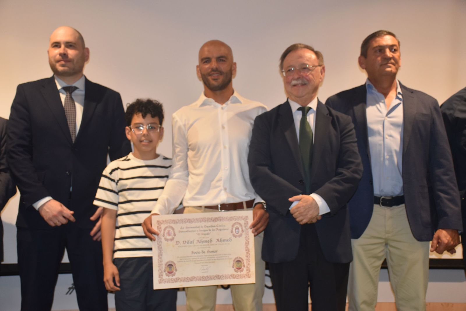 Emotivo homenaje a un emblema de Regulares: Vilal Ahmed