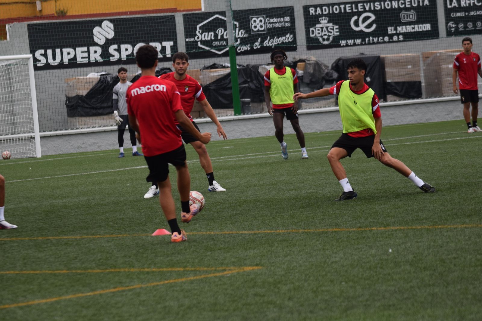 Entrenamiento del filial de la AD Ceuta