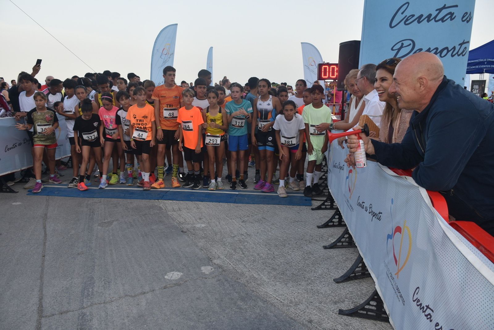 “Bily” y Elena López, reyes de la XXXI carrera popular de San Juan