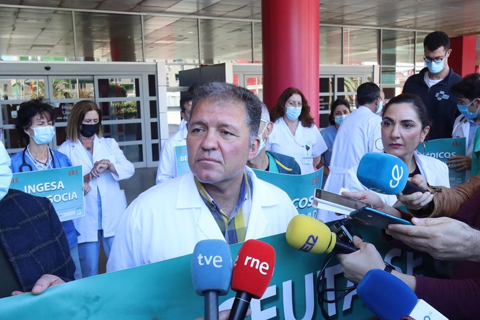 El presidente del Sindicato Médico de Ceuta, Enrique Roviralta. / FOTO EL PUEBLO