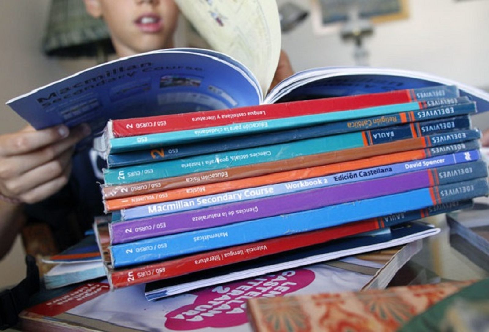 9350_9292_280_libros-de-texto