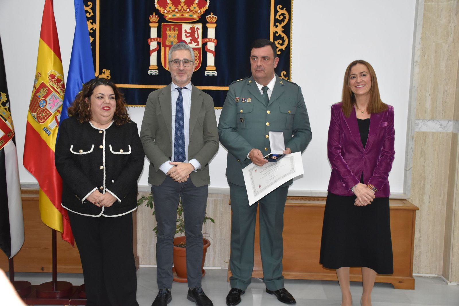 Protección Civil rreconoce el éxito de la OPE con la entrega de sus Medallas