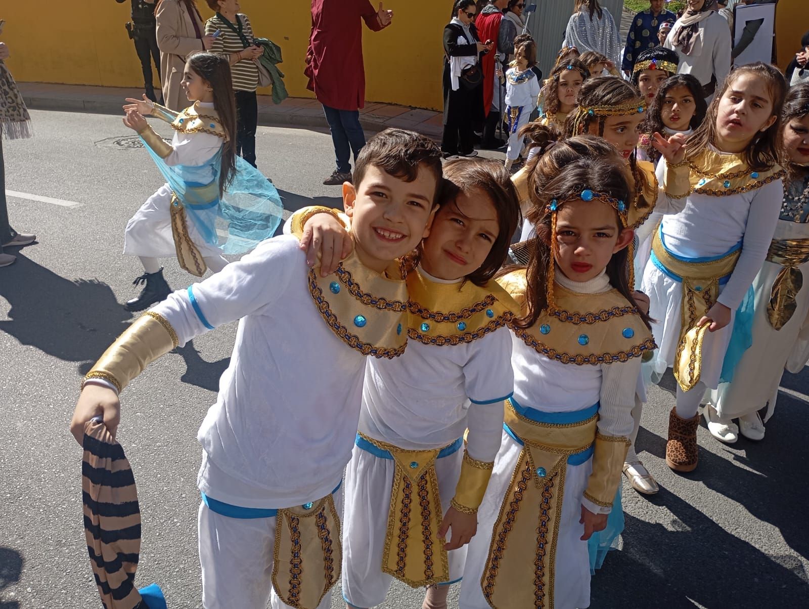 La 'vuelta al mundo' carnavalera del 'Ortega y Gasset