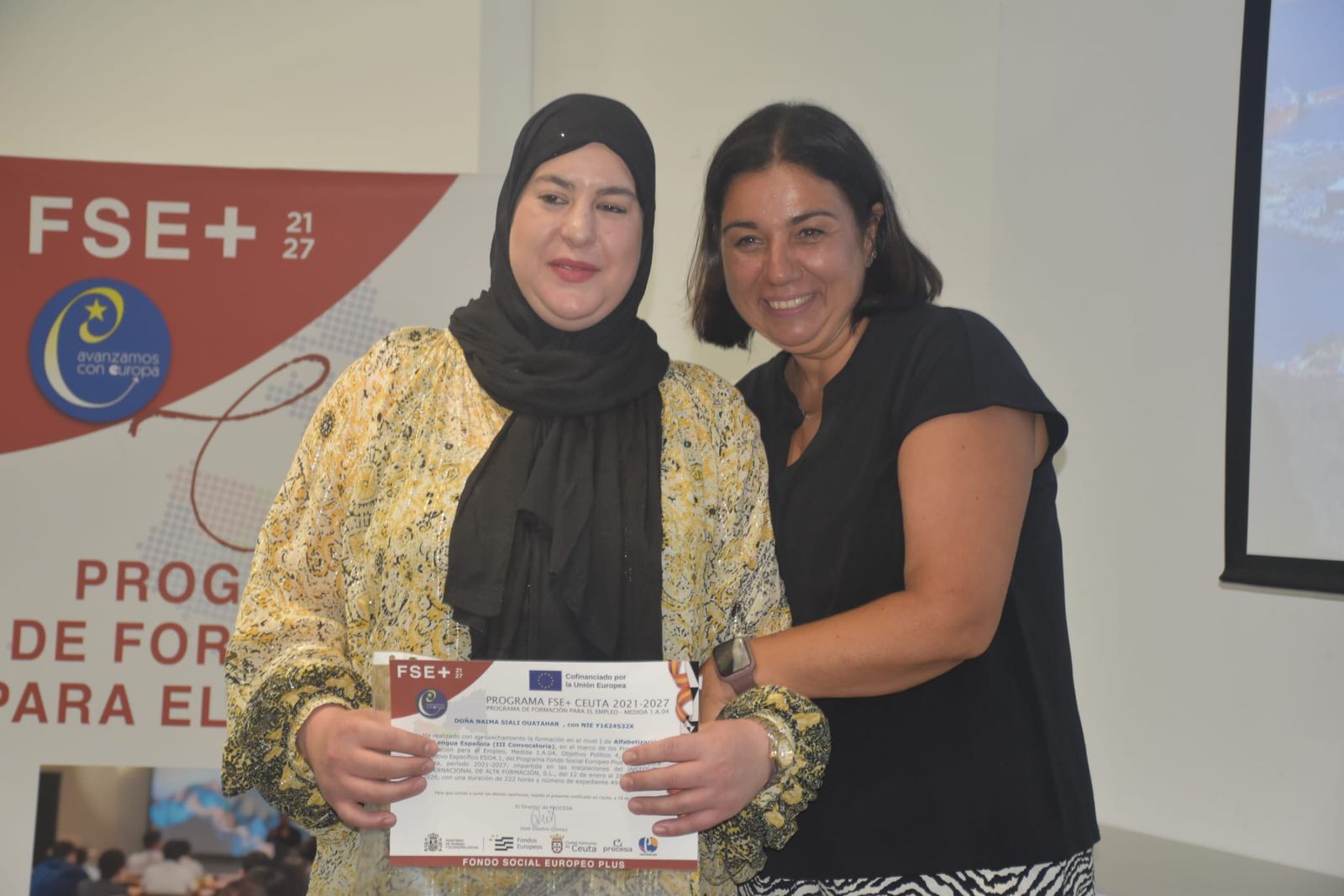 Más de medio año de esfuerzo tiene premio: los alumnos de los programas europeos reciben sus diplomas