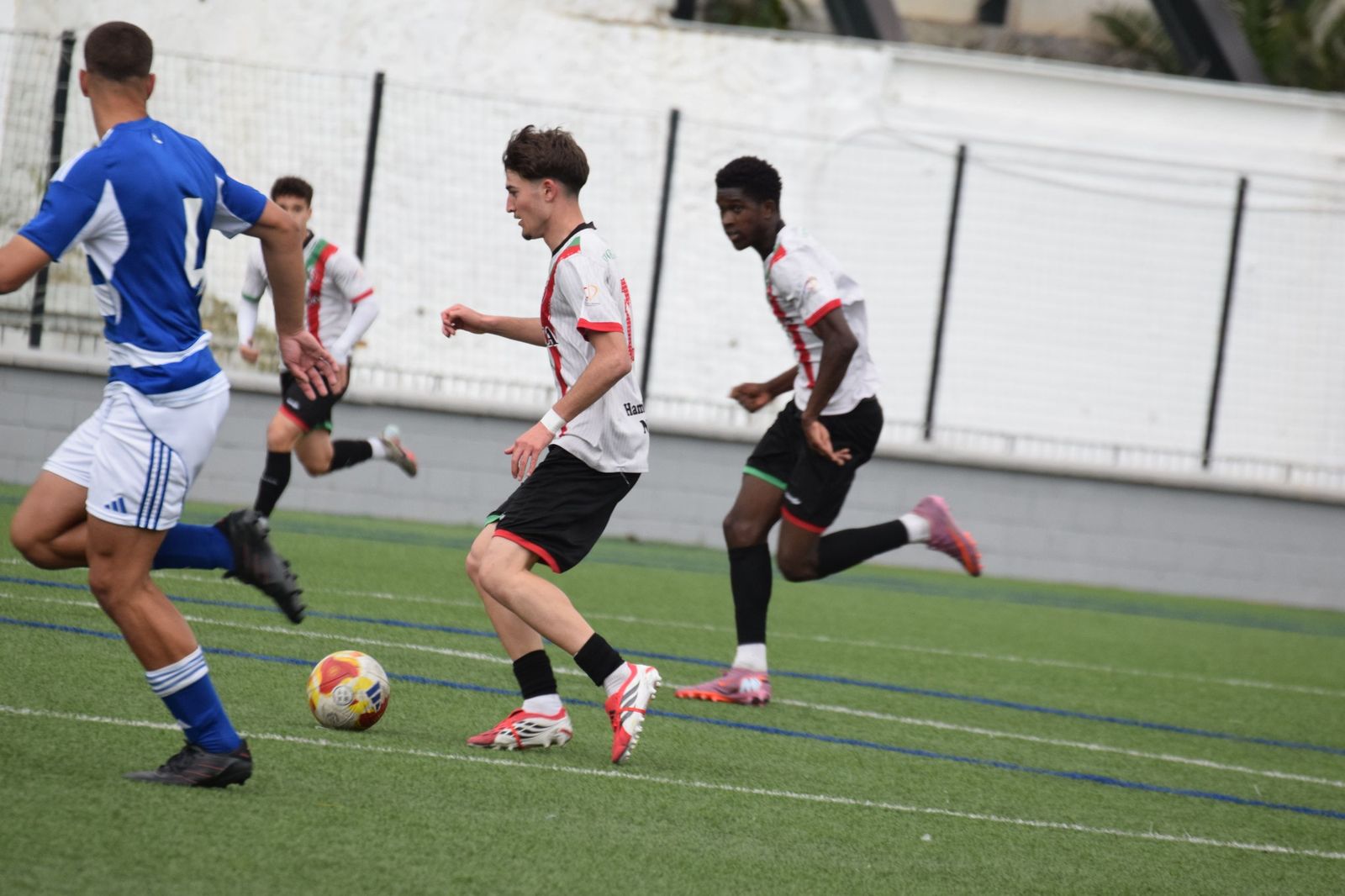 El Granada C.F. asaltó el Benoliel con un gol decisivo en el tramo final