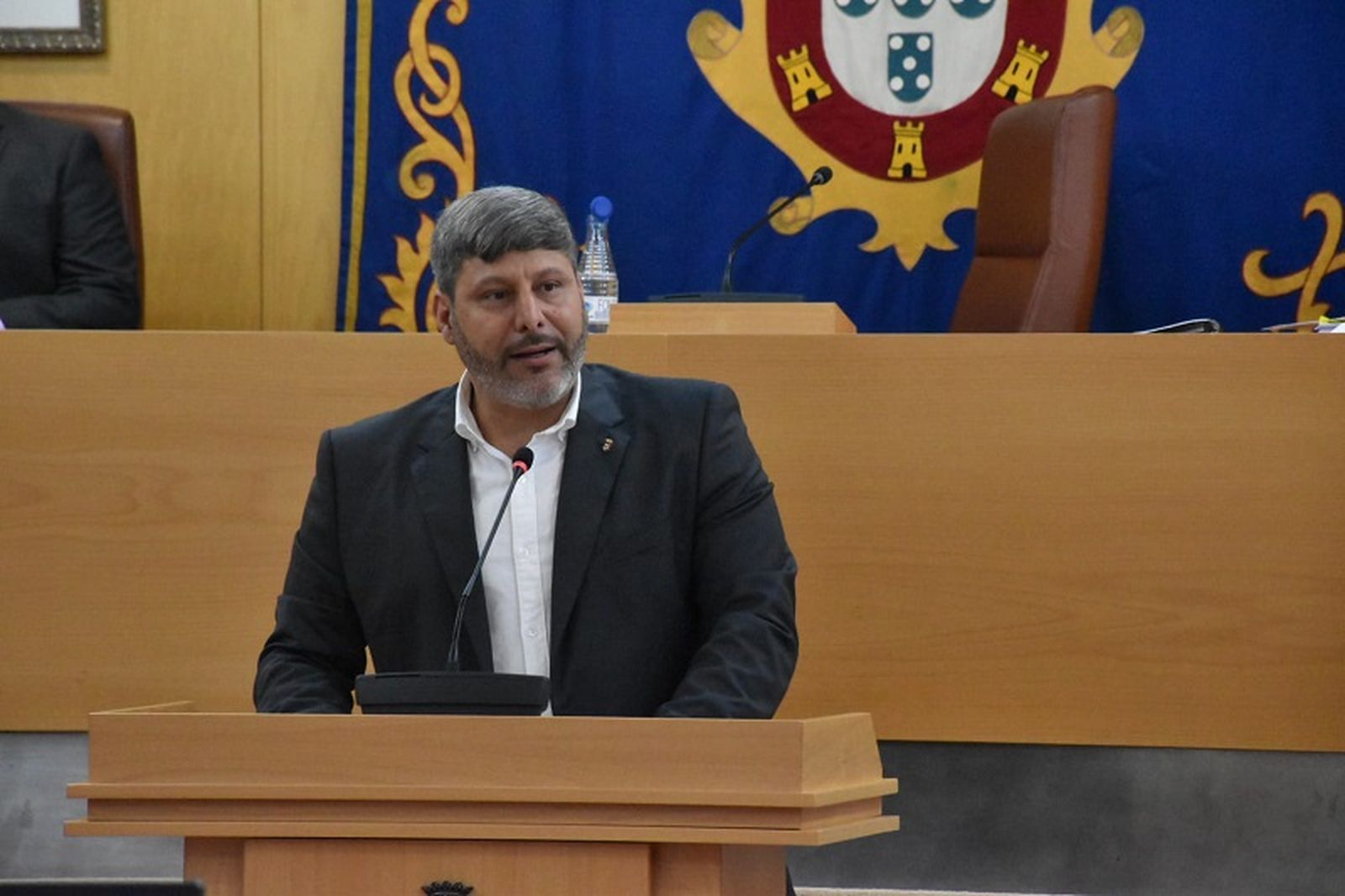 El líder de Ceuta Ya!, Mohamed Mustafa, durante un pleno. / FOTO EL PUEBLO