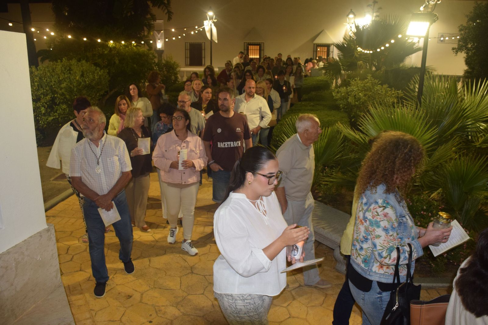 Rosario de antorchas como previa a la Procesión