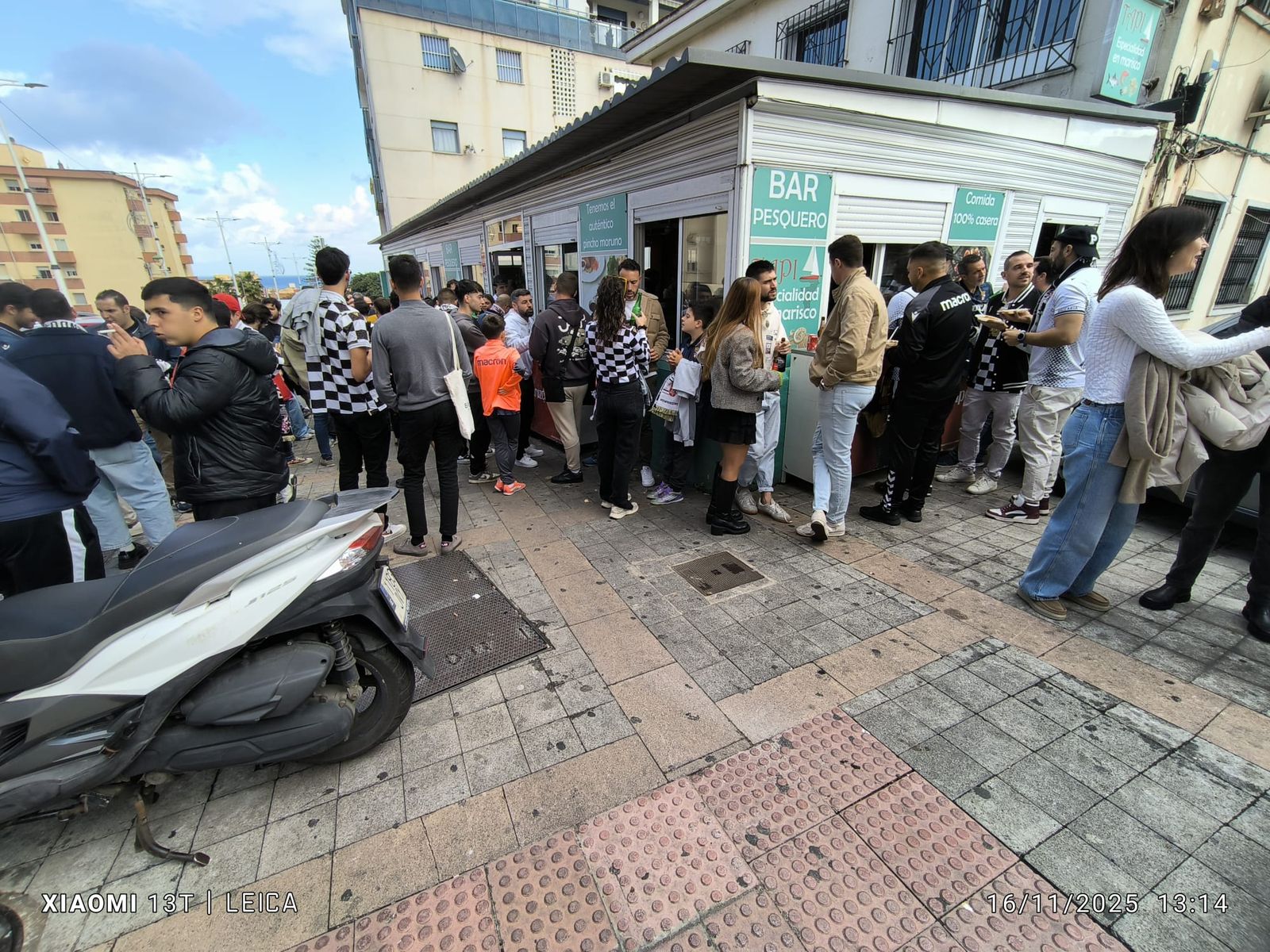 FOTOGALERÍA | Así vio Nicol's a los caballas durante la previa al partido de la AD Ceuta y el Leganés