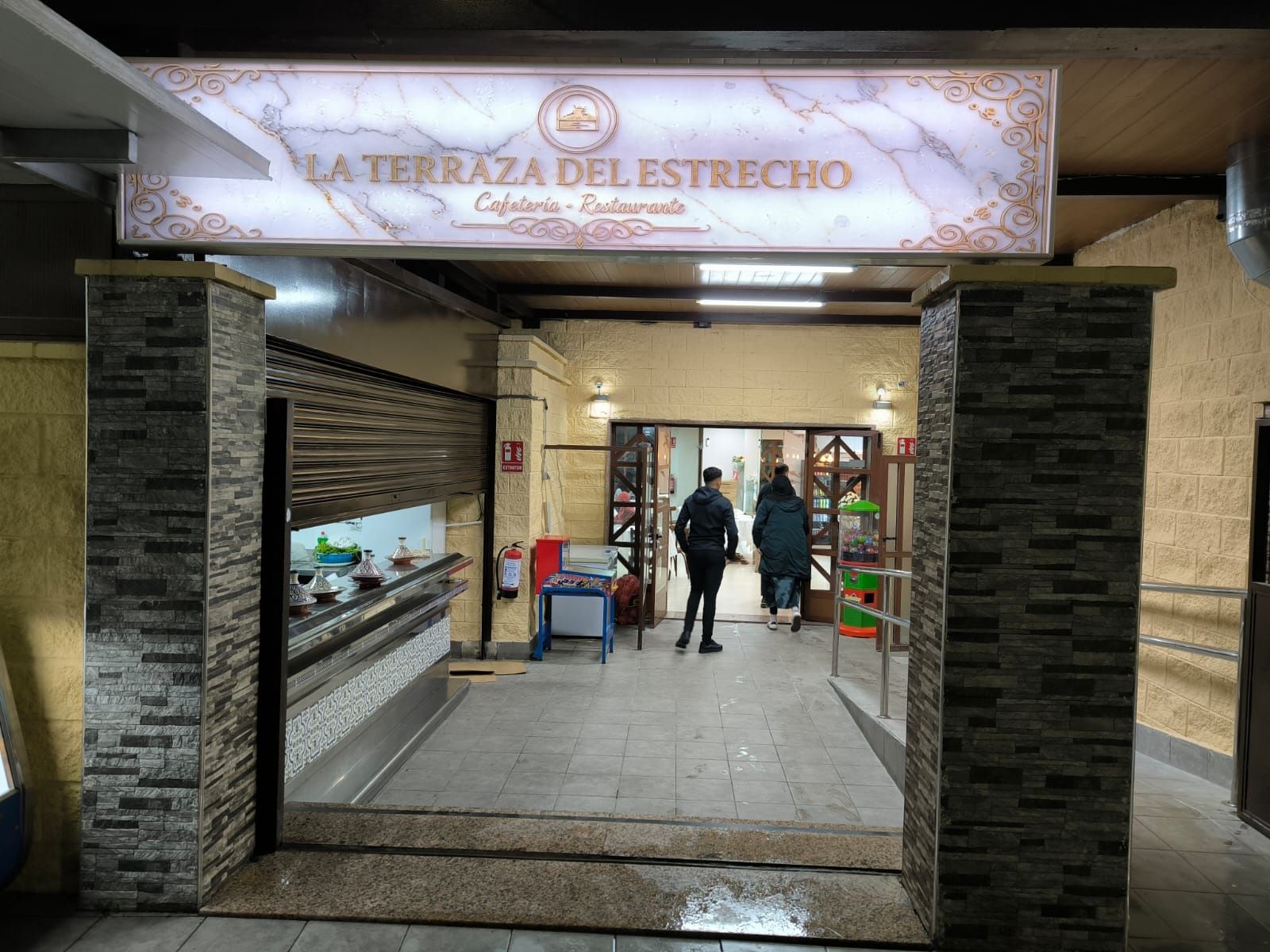 La Terraza del Estrecho reabre sus puertas en la barriada de Benzú