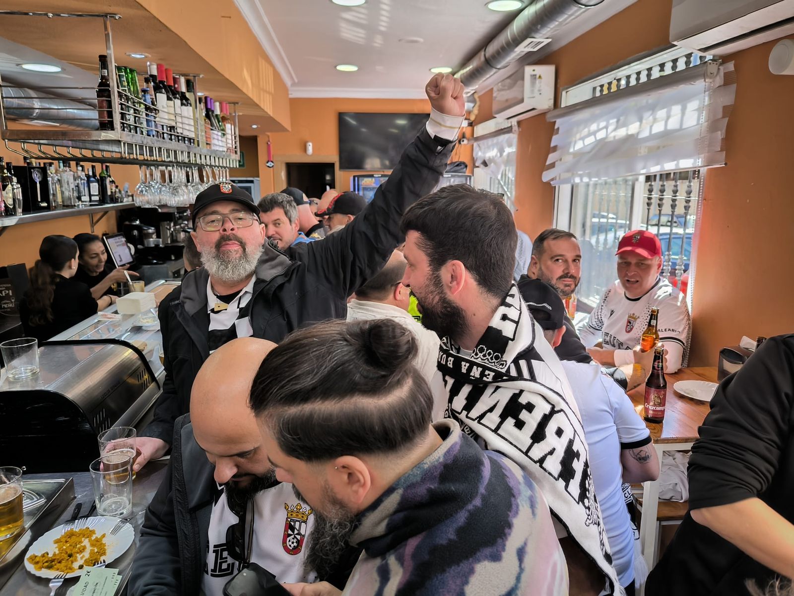 FOTOGALERÍA | Así vio Nicol's a los ceutíes en la previa del partido de la AD Ceuta contra el Burgos CF
