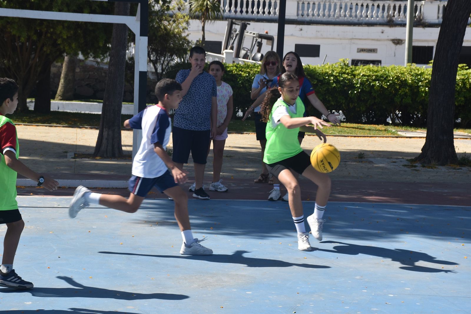 La gran fiesta del Baloncesto Escolar se celebra en La Marina