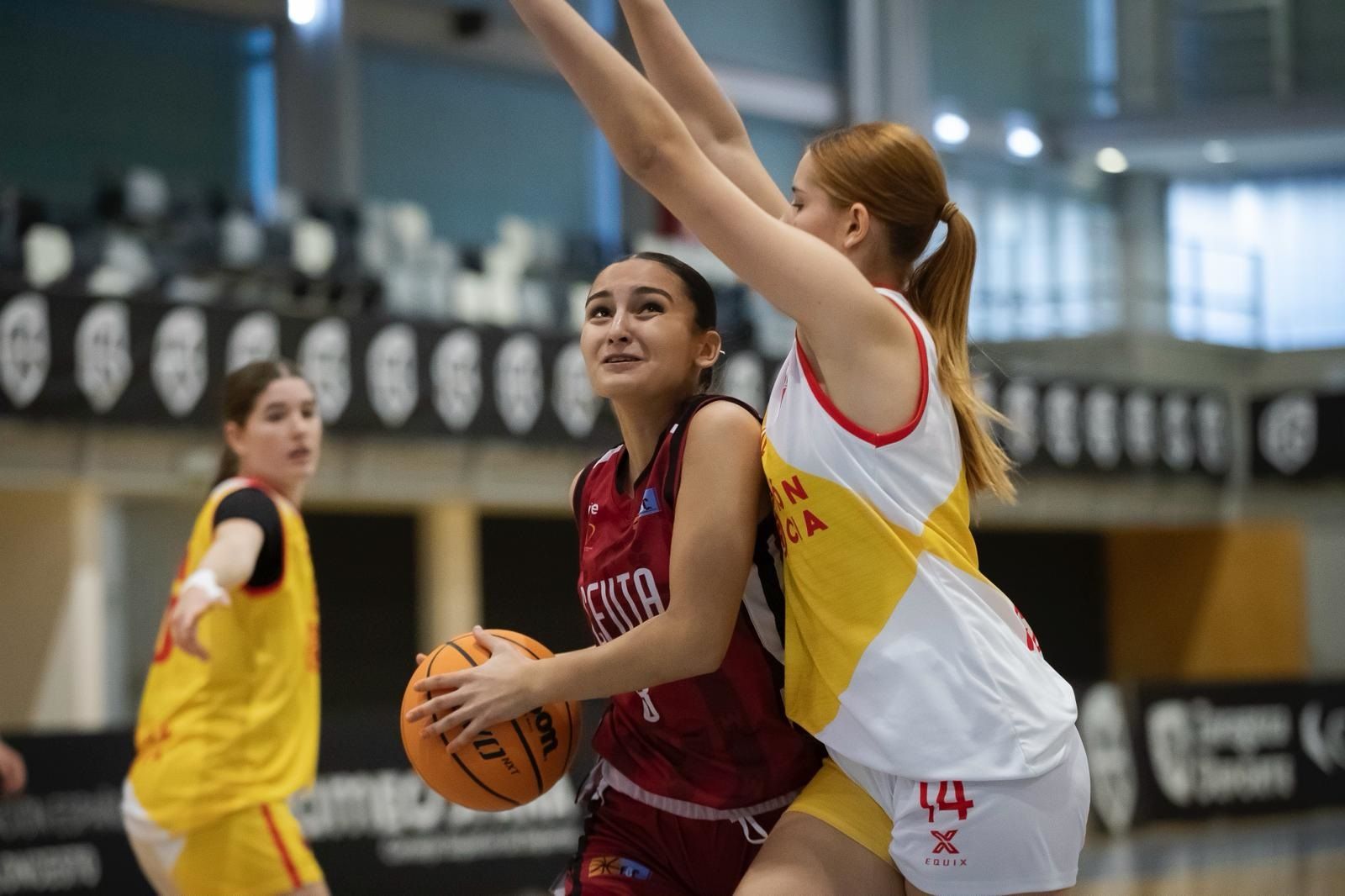 El CB Camoens refuerza su apuesta por la cantera tras su participación en el Nacional Infantil y Cadete de Zaragoza