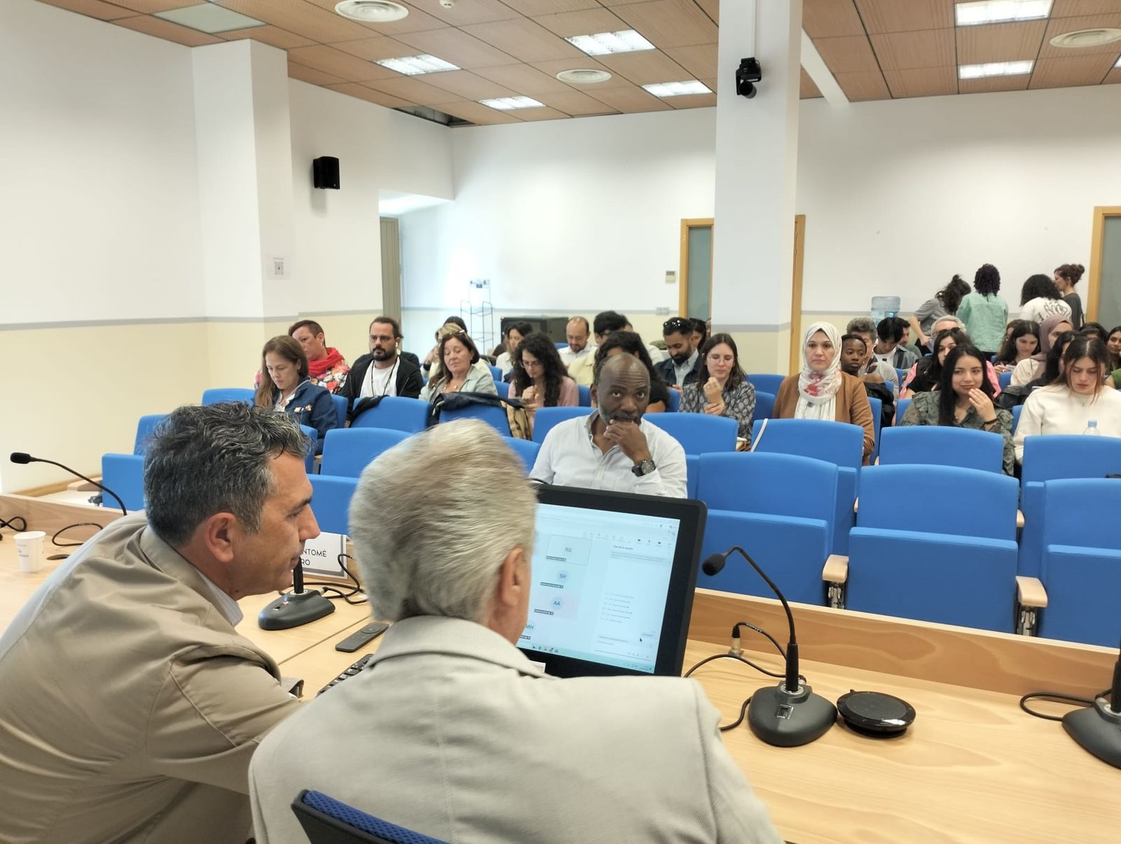 Un momento de la sesión inaugural de las jornadas