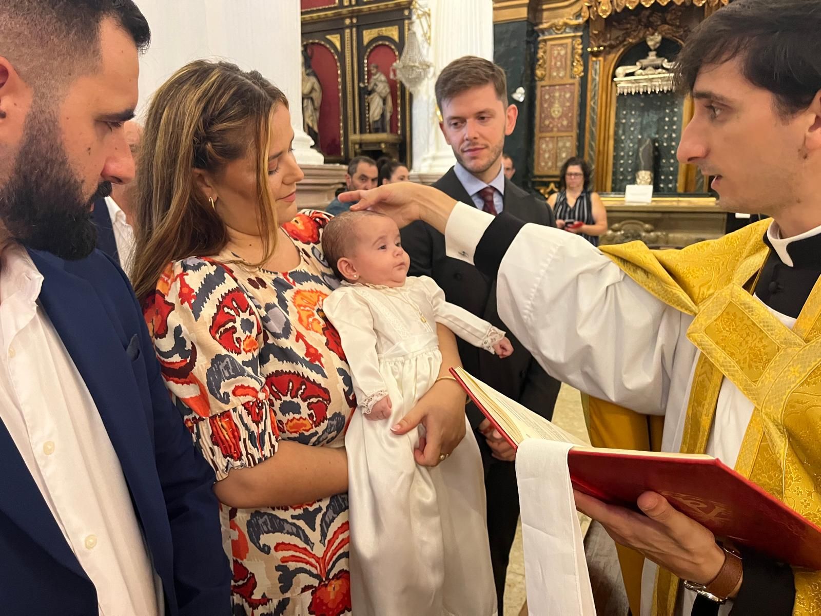 Martina, otra ceutí bautizada en el Santuario de África