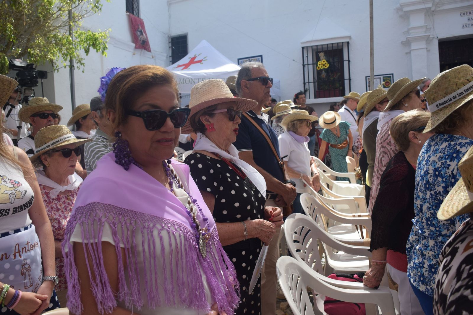 Tradición, fe y calor: Ceuta se vuelca con San Antonio
