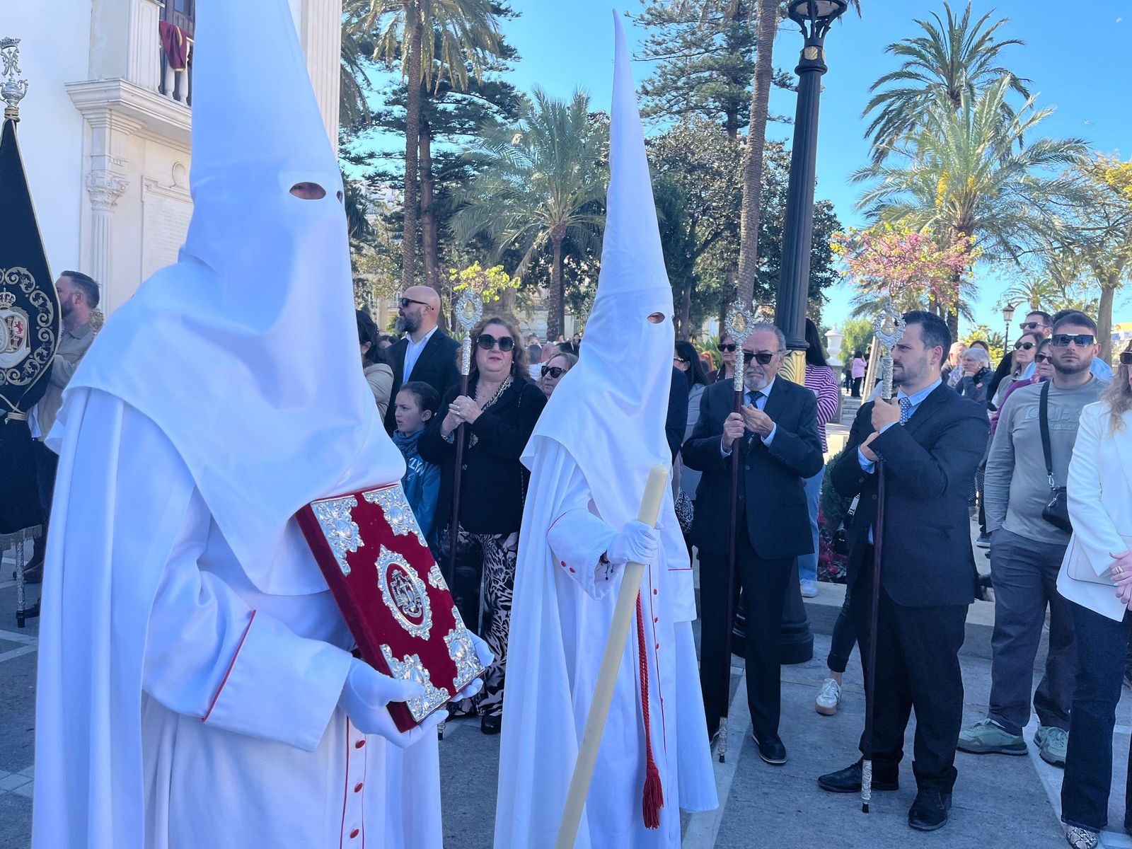 El Resucitado pone un brillante cierre a la Semana Santa de 2026
