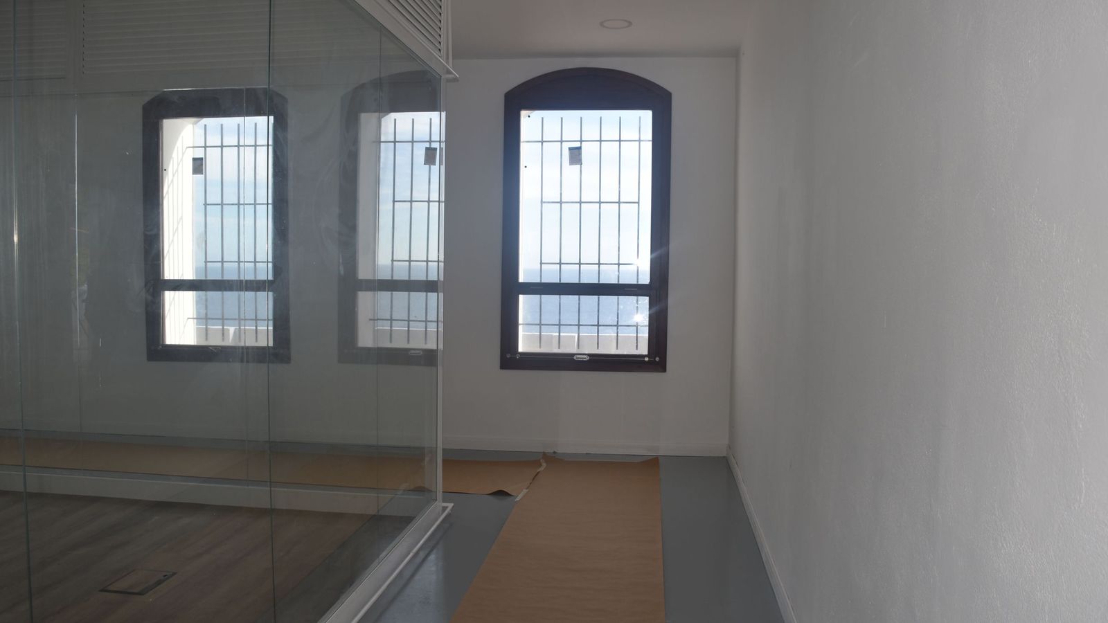 Así es el interior del edificio de la Sirena de Punta Almina