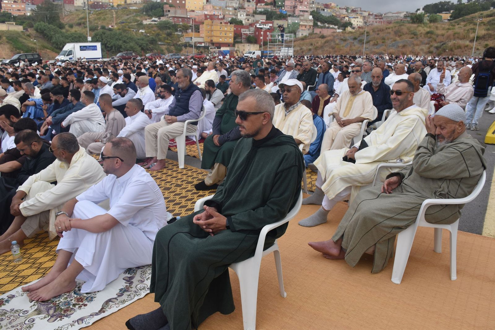 Devoción y respeto en otro rezo multitudinario en Ceuta