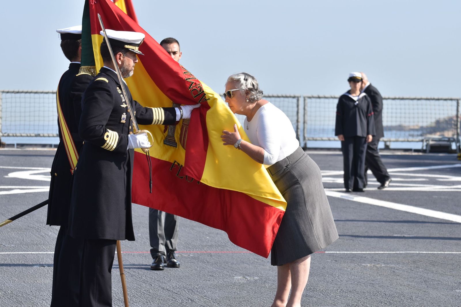 Emotiva jura de bandera a bordo del 'Castilla'