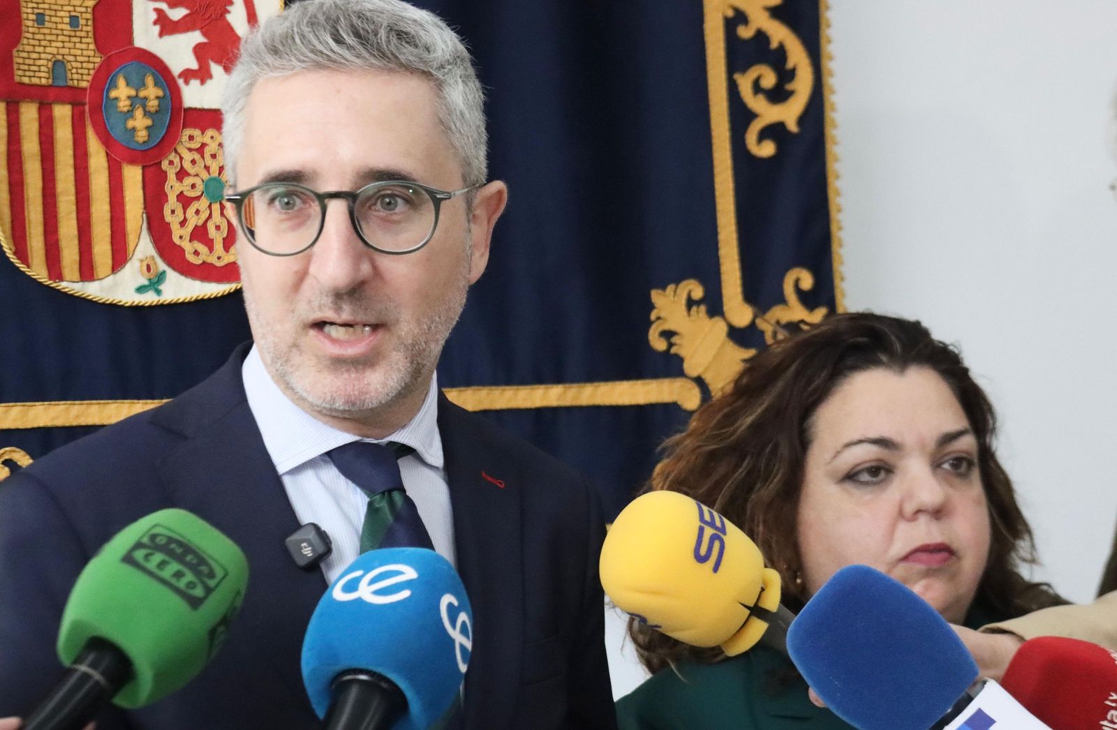 El secretario de Estado de Política Territorial, Arcadi España, junto a la delegada del Gobierno, Cristina Pérez