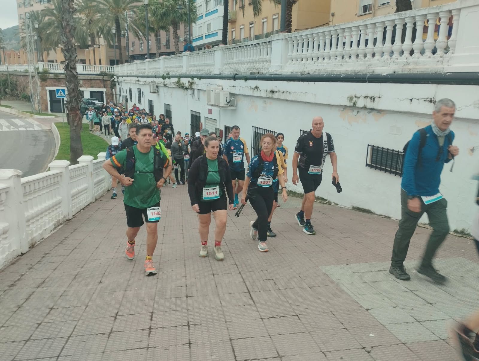 Participantes en la 'Vuela a Ceuta Andando'