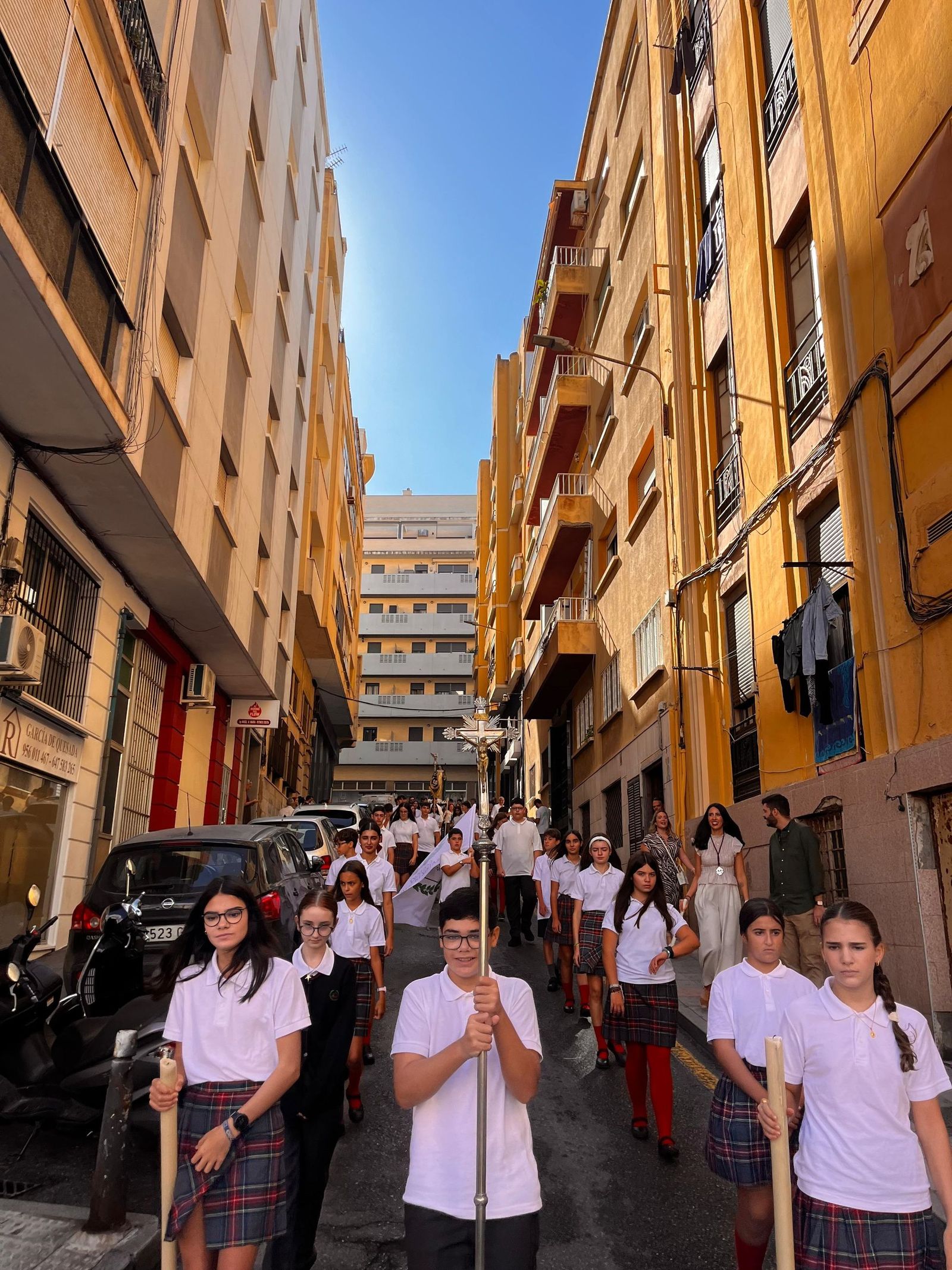 El Colegio Beatriz de Silva celebra la canonización de su patrona con un emotivo traslado de la Santa