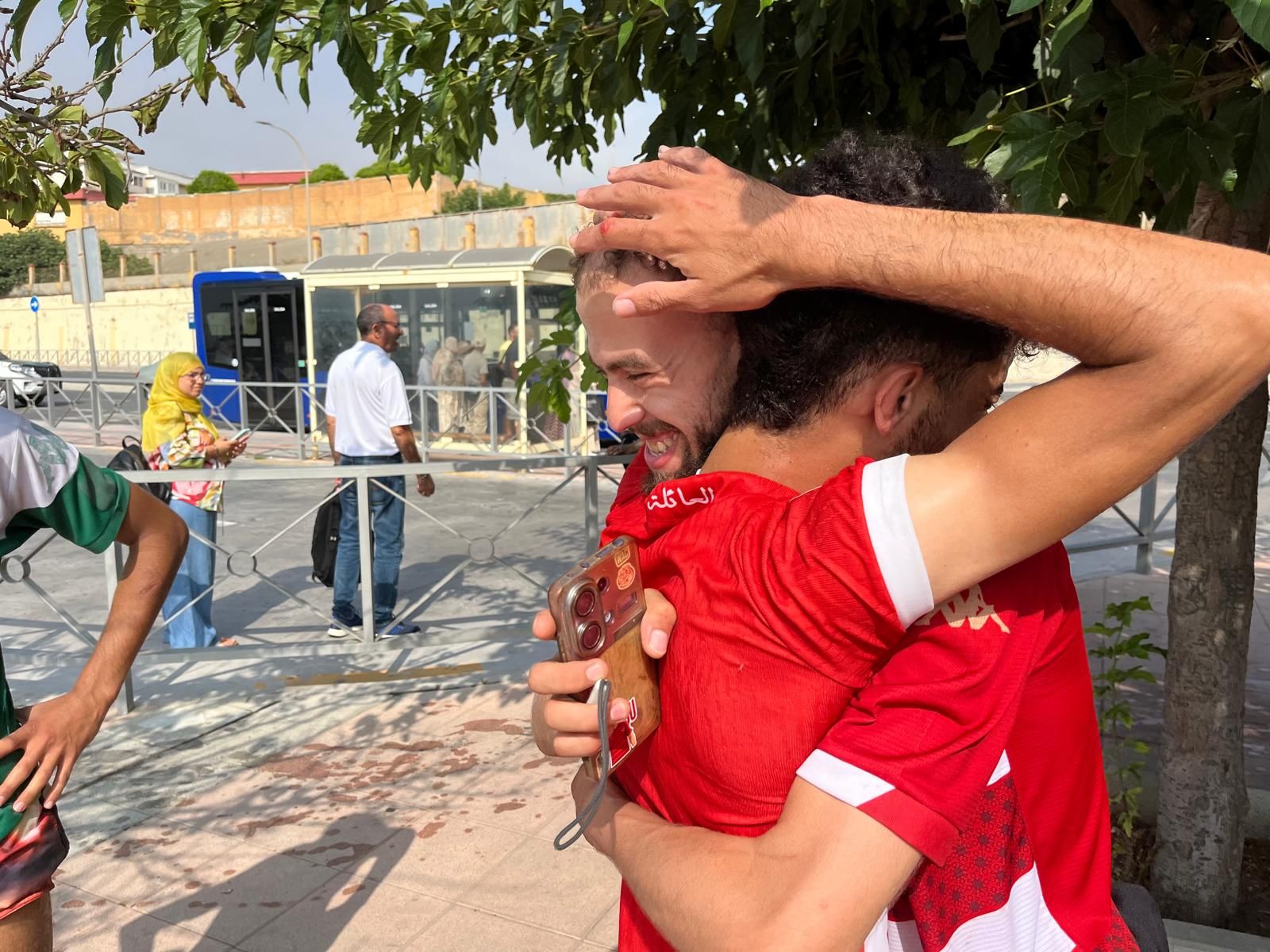 Las entradas en Ceuta de este jueves desde Marruecos, en imágenes