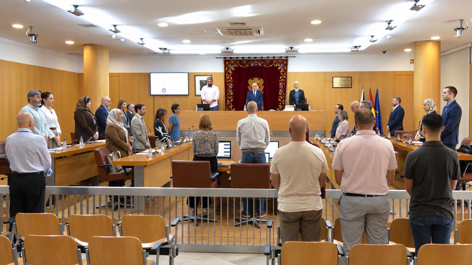 Minuto de silencio guardado en la Asamblea de Ceuta nada más conocerse el fatal accidente ferroviario en Urda (Toledo)