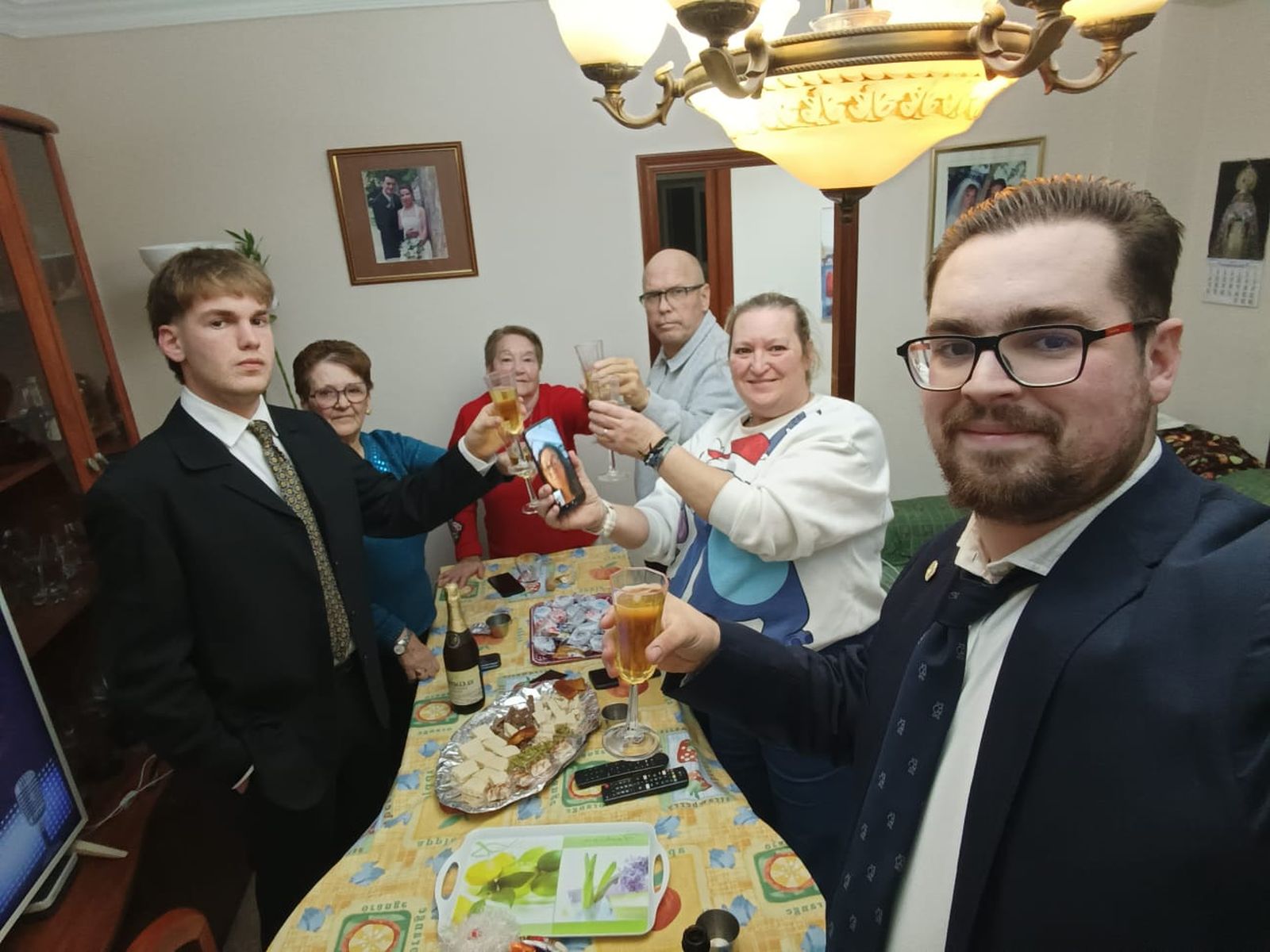 los ceutíes dan la bienvenida al año 2026