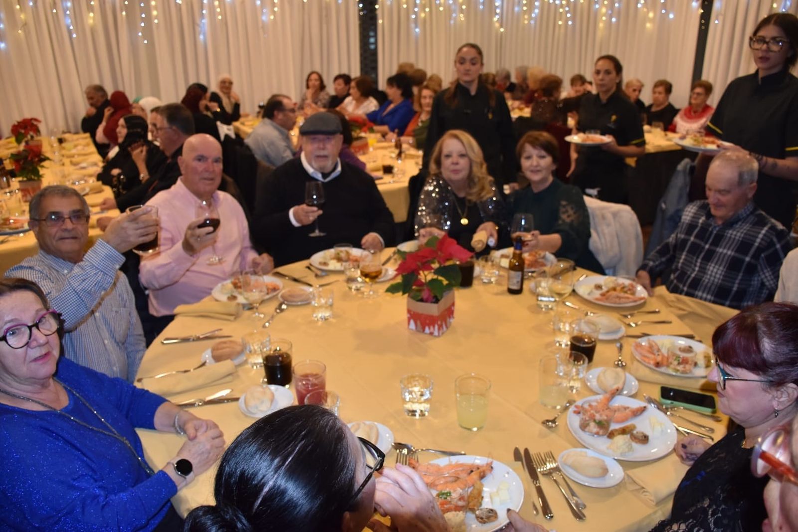 Luces, villancicos y sonrisas para nuestros mayores