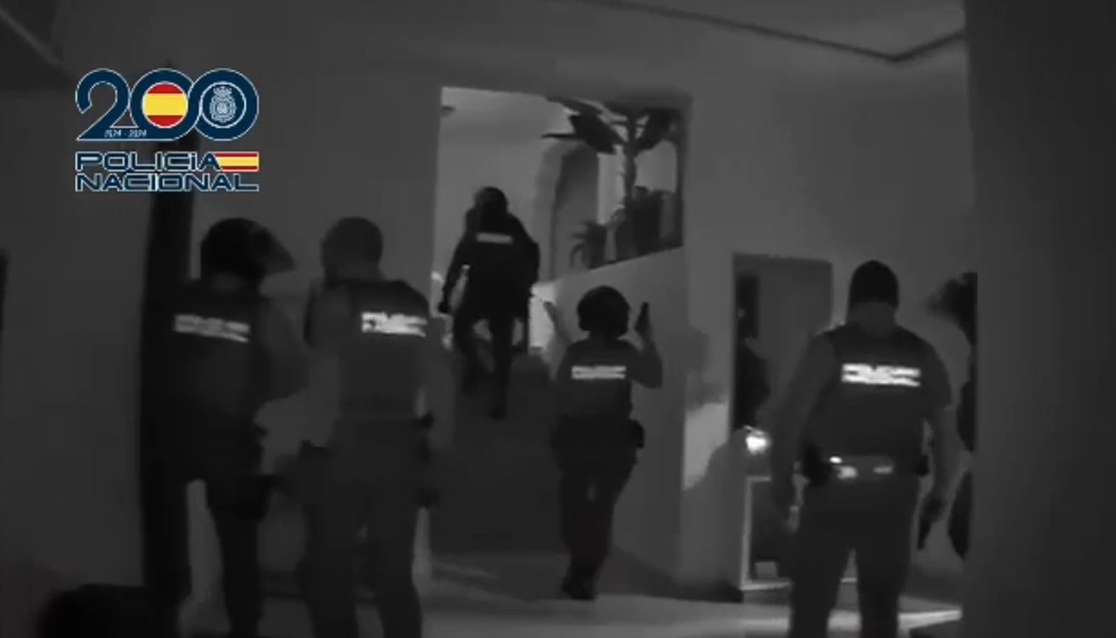 FOTOGALERÍA | Detenciones y registros en Ceuta: más imágenes de la Policía Nacional en la 'Operación Roble' FOTOGALERÍA | Detenciones y registros en Ceuta: más imágenes de la Policía Nacional en la 'Operación Roble'