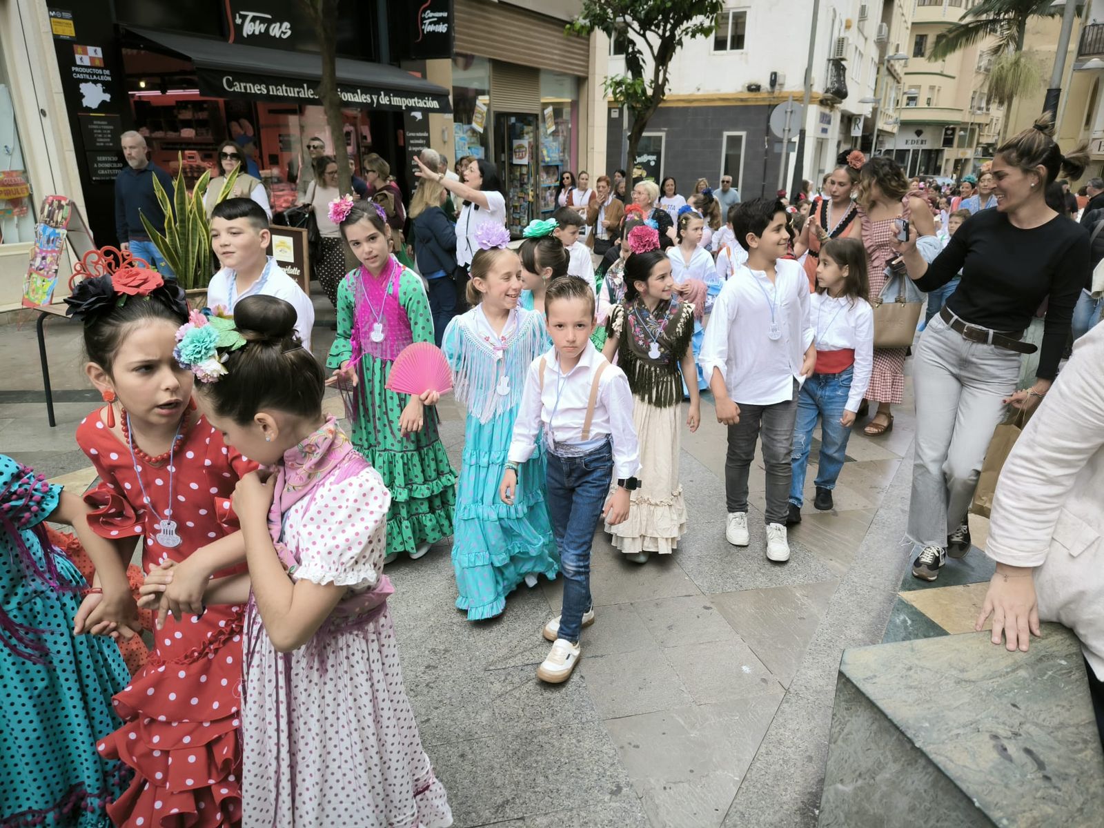 El Colegio La Inmaculada lleva la romería de Los Remedios al centro de Ceuta