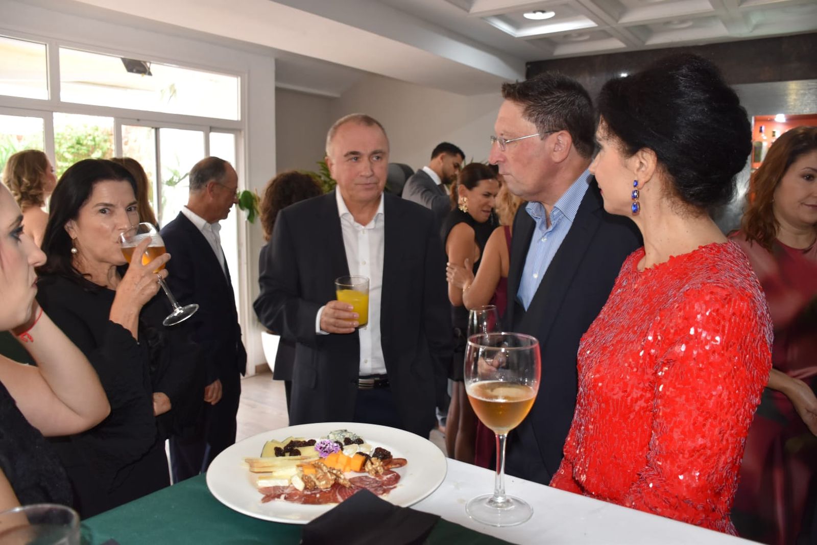 Shim Clinic celebra su 5º Aniversario con un emotivo encuentro en el Hotel Ulises