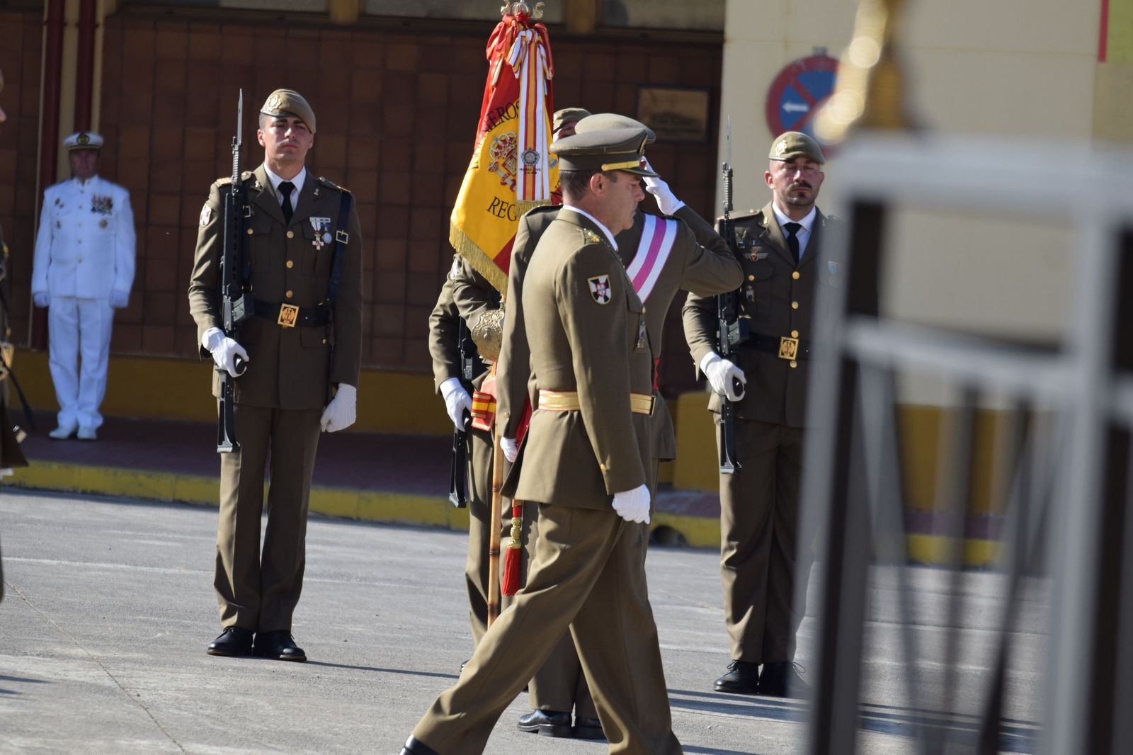 El Regimiento de Ingenieros 7 honra a San Fernando en una solemne parada militar en El Jaral