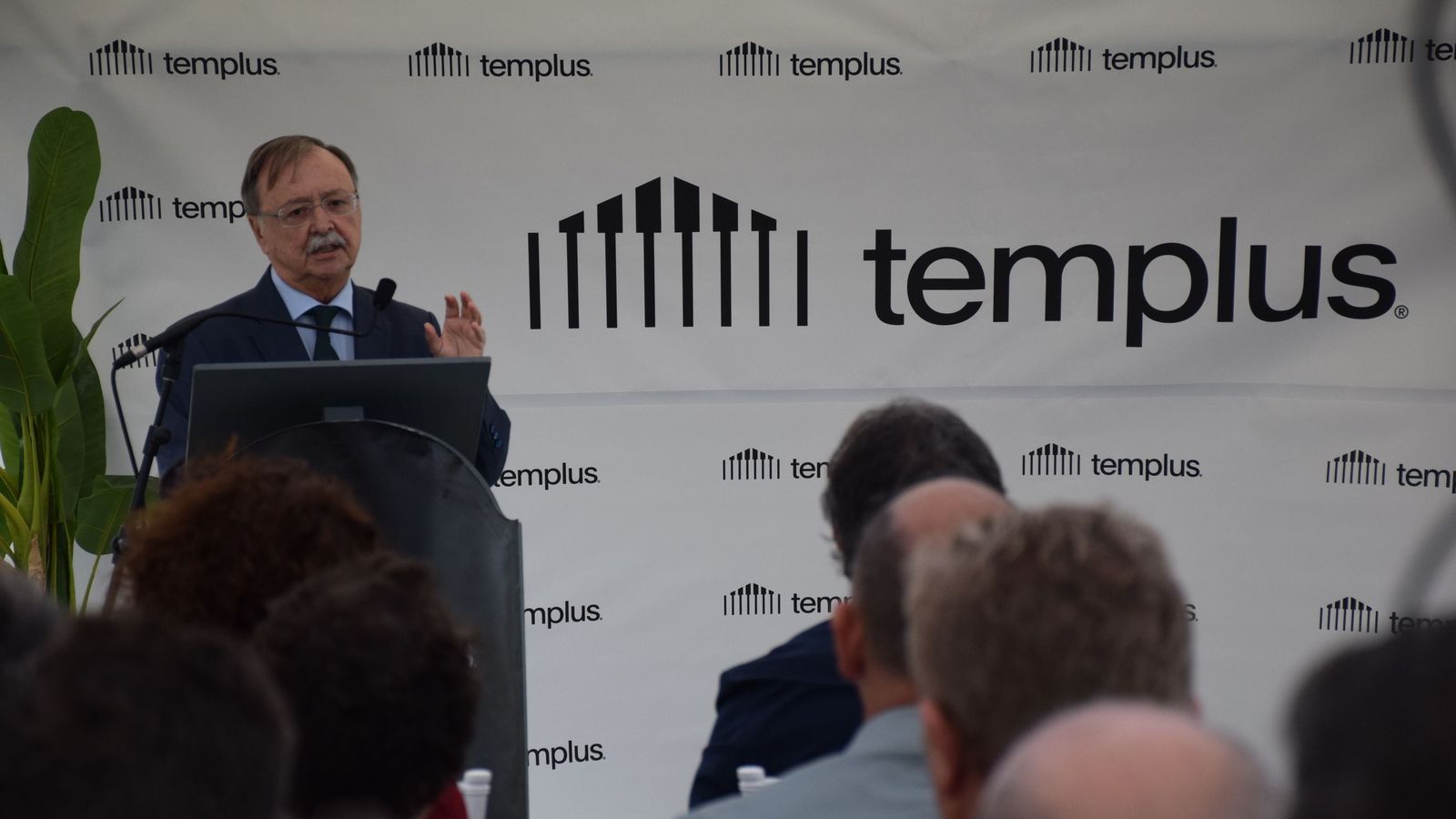 Imágenes del acto sobre el primer data center de Ceuta