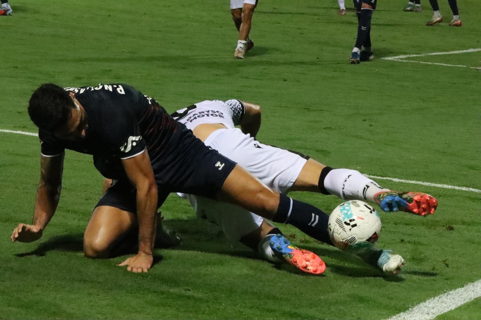 La AD Ceuta prolonga su buena racha en el Murube