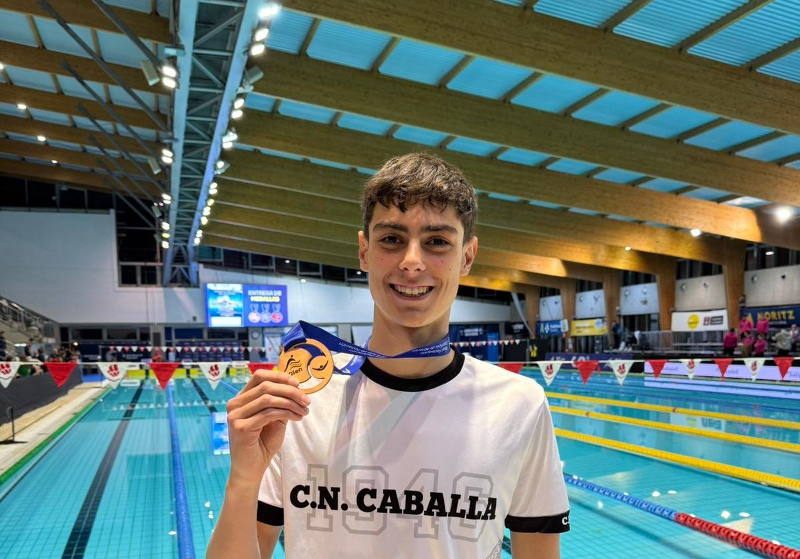 Alejandro López, medallista en el Campeonato de España de Natación
