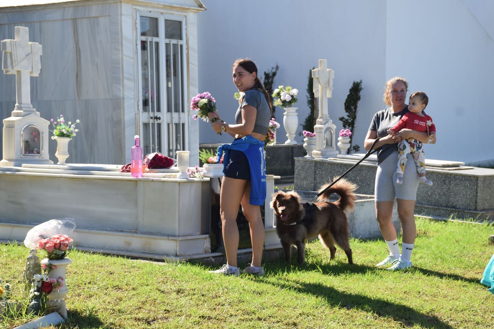 Un recuerdo institucional en el Día de Difuntos para quienes faltan