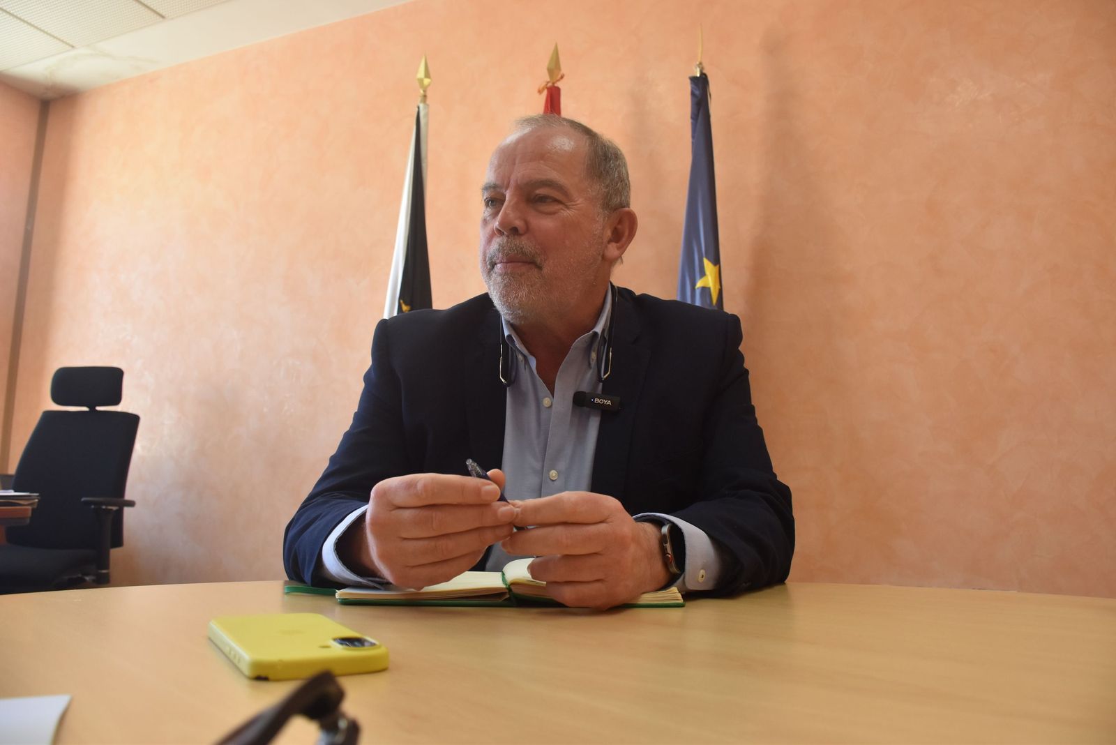 El director provincial del MEFPyD, Cristóbal Guzmán, durante la entrevista con este diario.